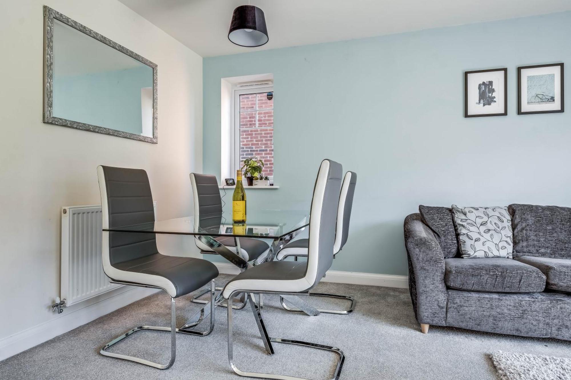 Beautiful And Comfortable Home Away From Home With Free Parking, Fast Wifi And White Crisp Hotel Standard Linen Hosted By Our Home Short Stays Northampton Exteriér fotografie
