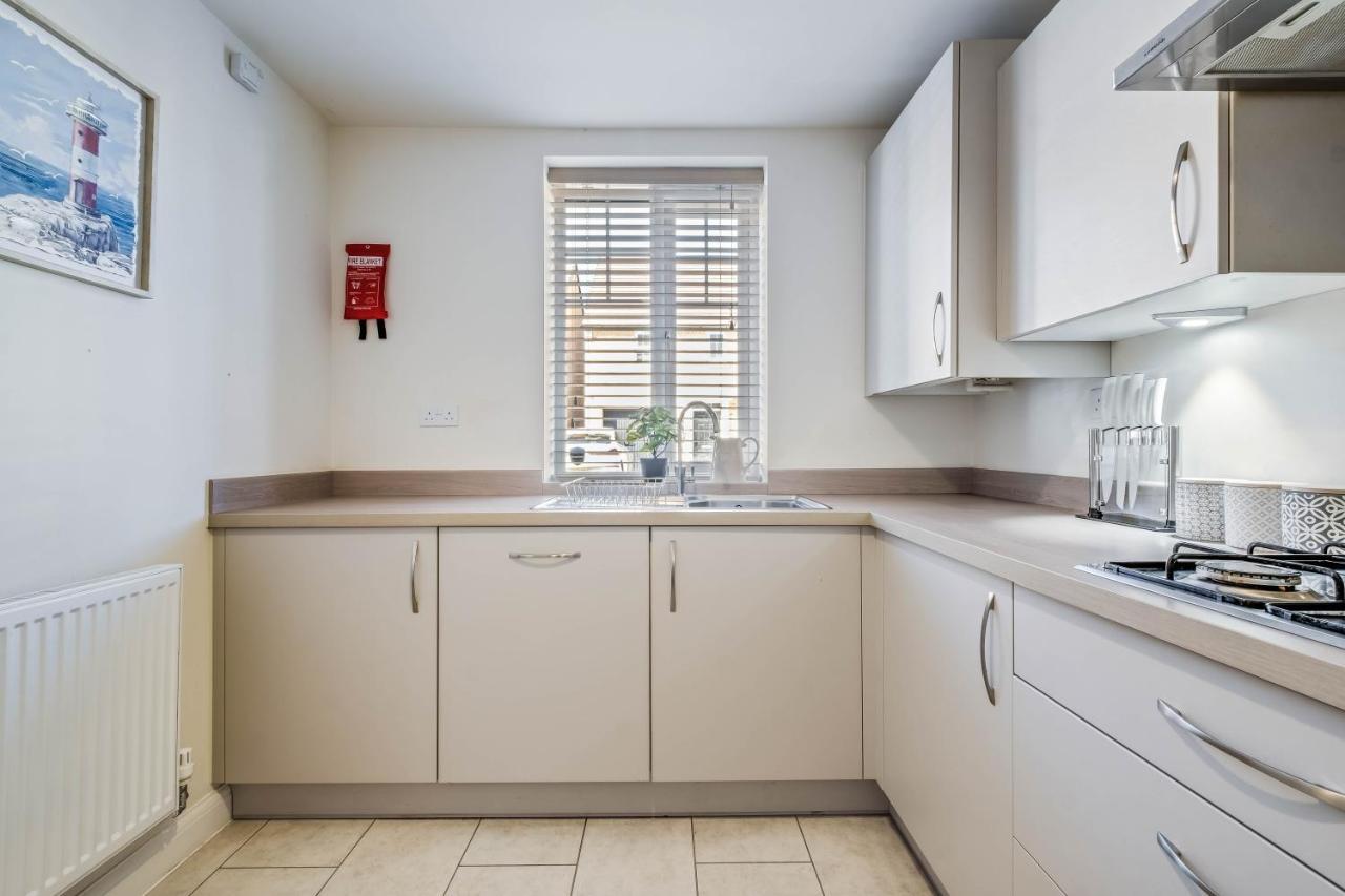 Beautiful And Comfortable Home Away From Home With Free Parking, Fast Wifi And White Crisp Hotel Standard Linen Hosted By Our Home Short Stays Northampton Exteriér fotografie